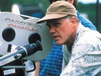 Джо Джонстон на съемках фильма "Парк Юрского периода 3". Фото с сайта IMDB
