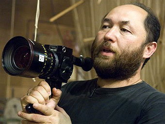 Тимур Бекмамбетов. Фото с сайта imdb.com Тимур Бекмамбетов. Фото с сайта imdb.com